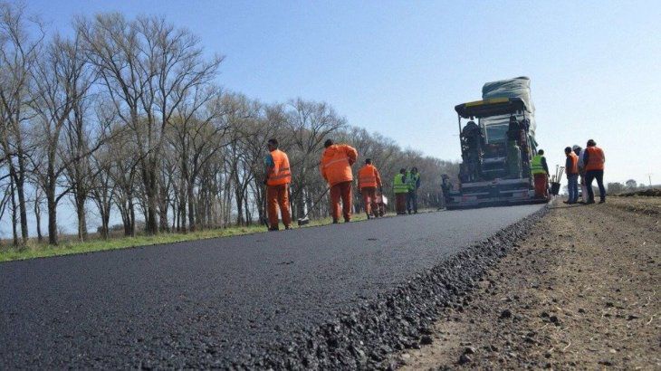 Presupuesto nacional contempla avance de obras demoradas en provincias y auxilios financieros
