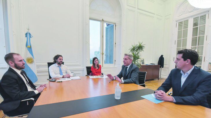 Chubut, como La Rioja, reedita el reclamo por el punto de la coparticipación perdido en los 80