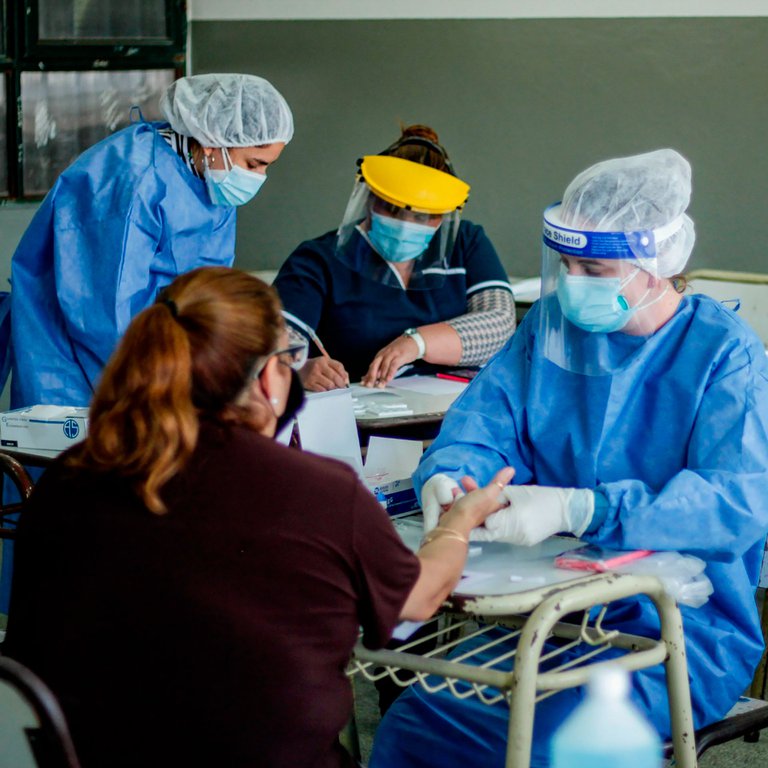 La Nación envió un equipo de profesionales por el colapso sanitario en La Rioja
