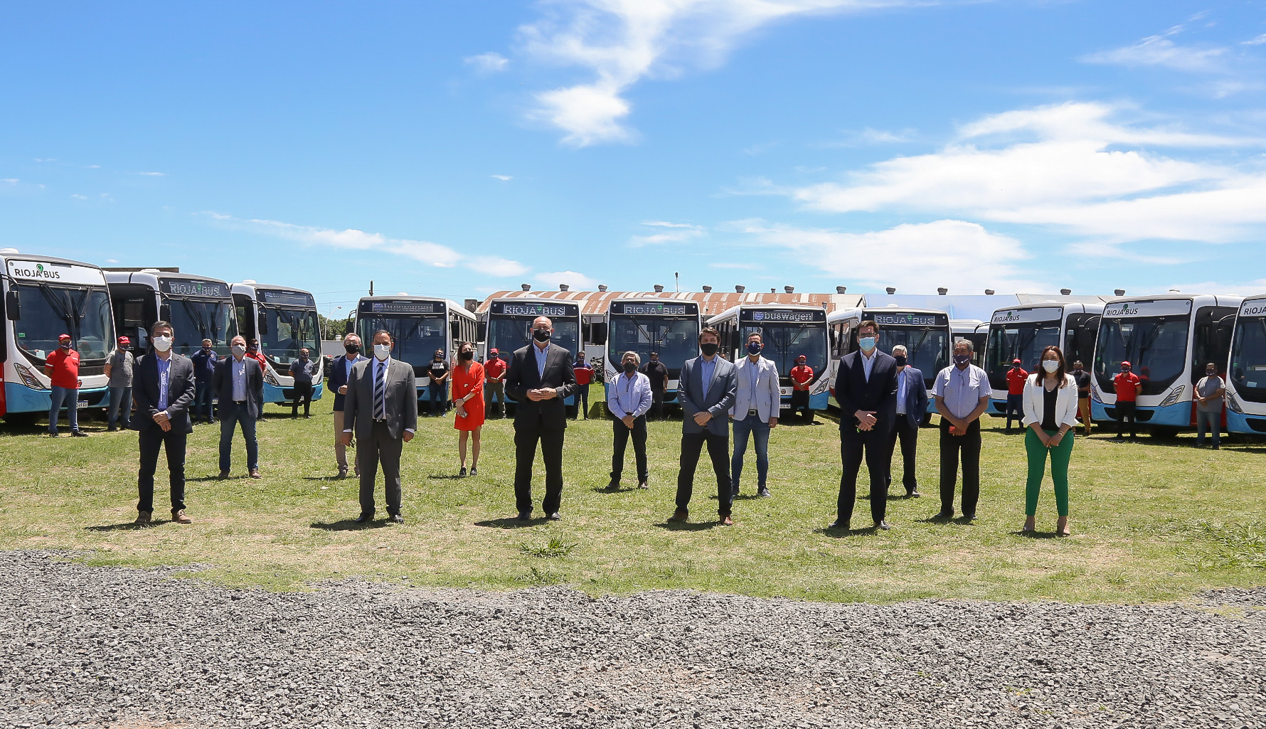 Perotti y Quintela destacaron inversión de La Rioja en carrocerías de micros fabricadas en Santa Fe