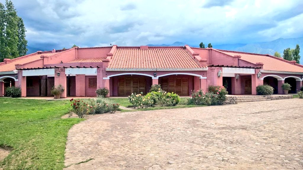 La residencia riojana «La Rosadita”, del expresidente Carlos Menem, será abierta al turismo