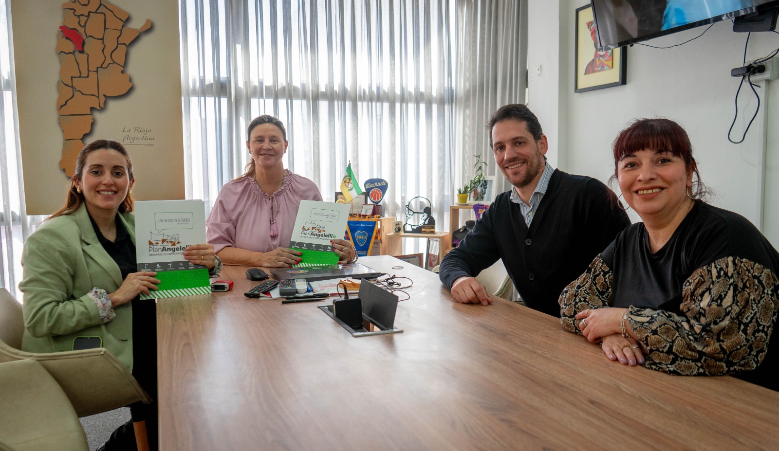 Gabriela Pedrali y la Intendenta de Arauco renuevan su compromiso con el Plan Angelelli para beneficiar a las familias más vulnerables
