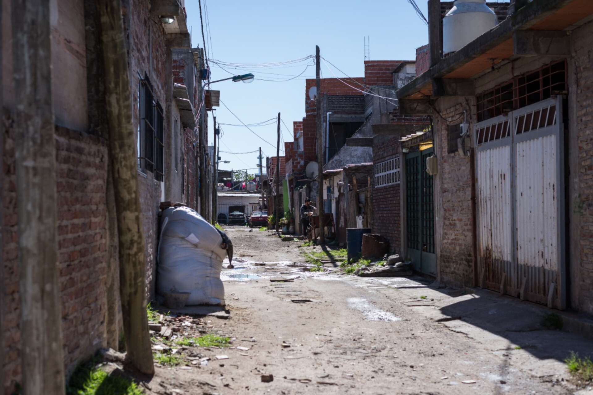 Informe revela barrio popular de La Rioja en condiciones críticas