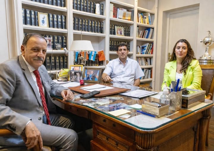 El aislamiento de Quintela en el Senado: López y Rejal, los últimos guardianes de un bloque que se desgrana
