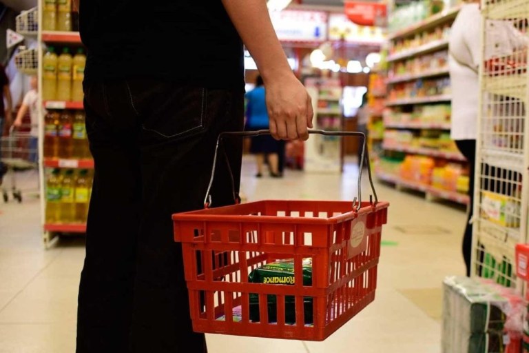 Consumo en baja: las ventas en supermercados cayeron un 2,5% en La Rioja durante diciembre y sellaron un 2025 en rojo
