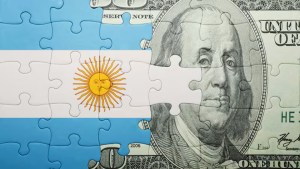 Al fondo del ranking: La Rioja apenas sumó 10.000 pesos en vencimientos de deuda pública y profundiza su aislamiento financiero