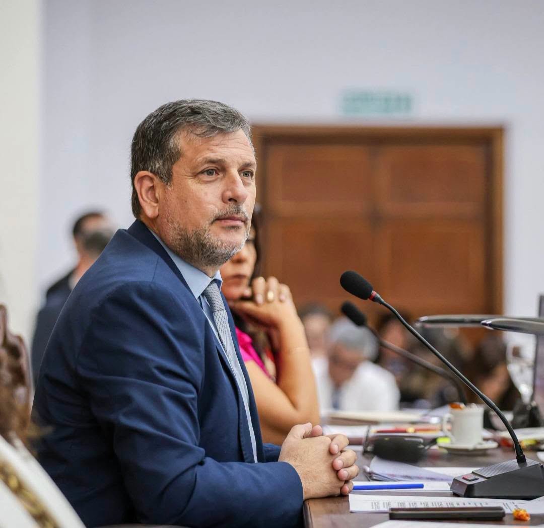 Bronca de los intendentes con Bordagaray: le reprochan privilegios en Transporte y jugar para Massa con plata de Quintela