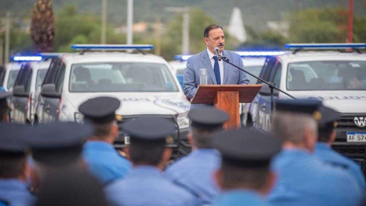 Quintela amenazó con clausurar concesionarias en La Rioja por cobros que calificó de “usura”