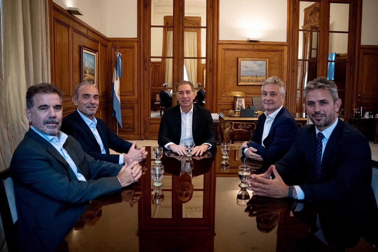 Martín Menem confirmó que La Libertad Avanza y el PRO abrieron una mesa para construir un acuerdo hacia 2027