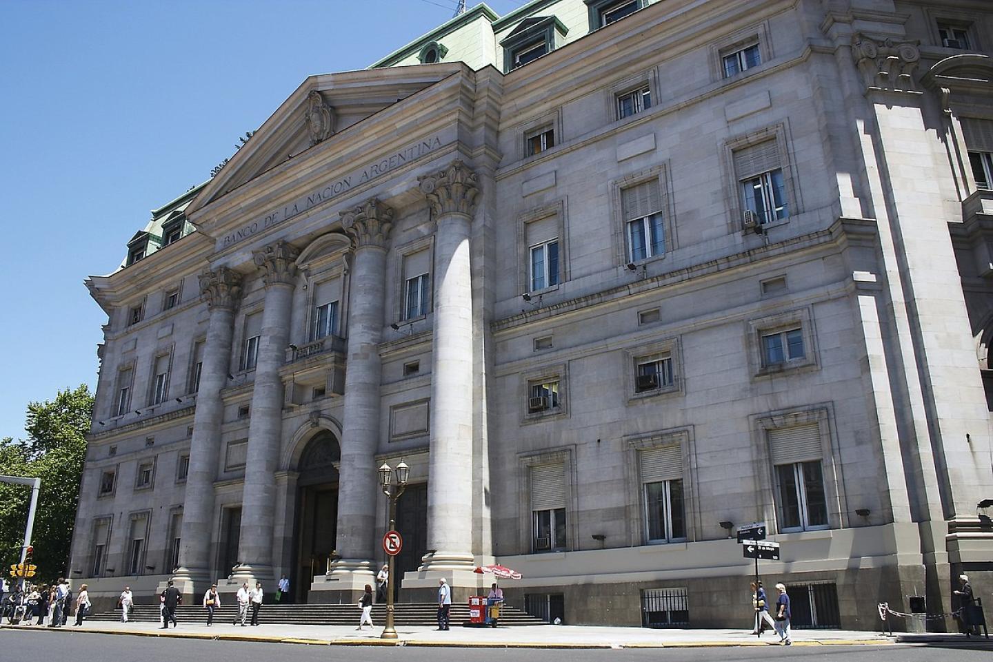 El dólar cerró a $1.530 en el Banco Nación y el BCRA informó compras por US$20 millones