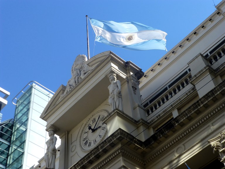 Milei respaldó a Monteverde en la polémica por el oro del Banco Central