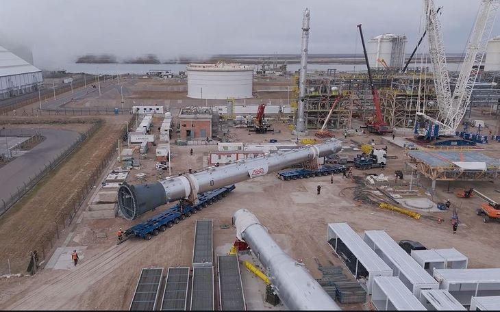 Milei recibirá a legisladores y visitará el proyecto de Mega en Bahía Blanca