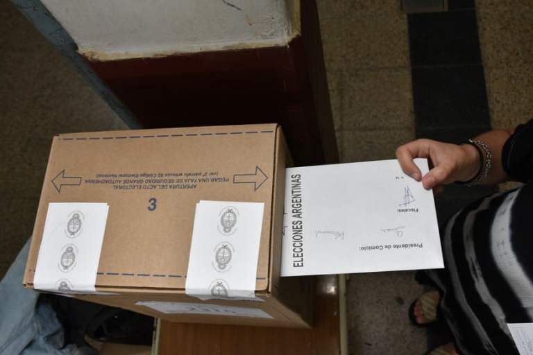 Eliminar las PASO reúne un 54,6% de apoyo, pero es el cambio electoral con menor respaldo en una encuesta