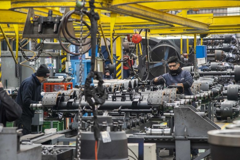 Un estudio estima que la productividad argentina aumentó 4,2% en 2025