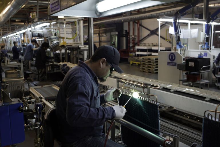 El empleo asalariado privado perdió cerca de 46.000 puestos en el primer semestre