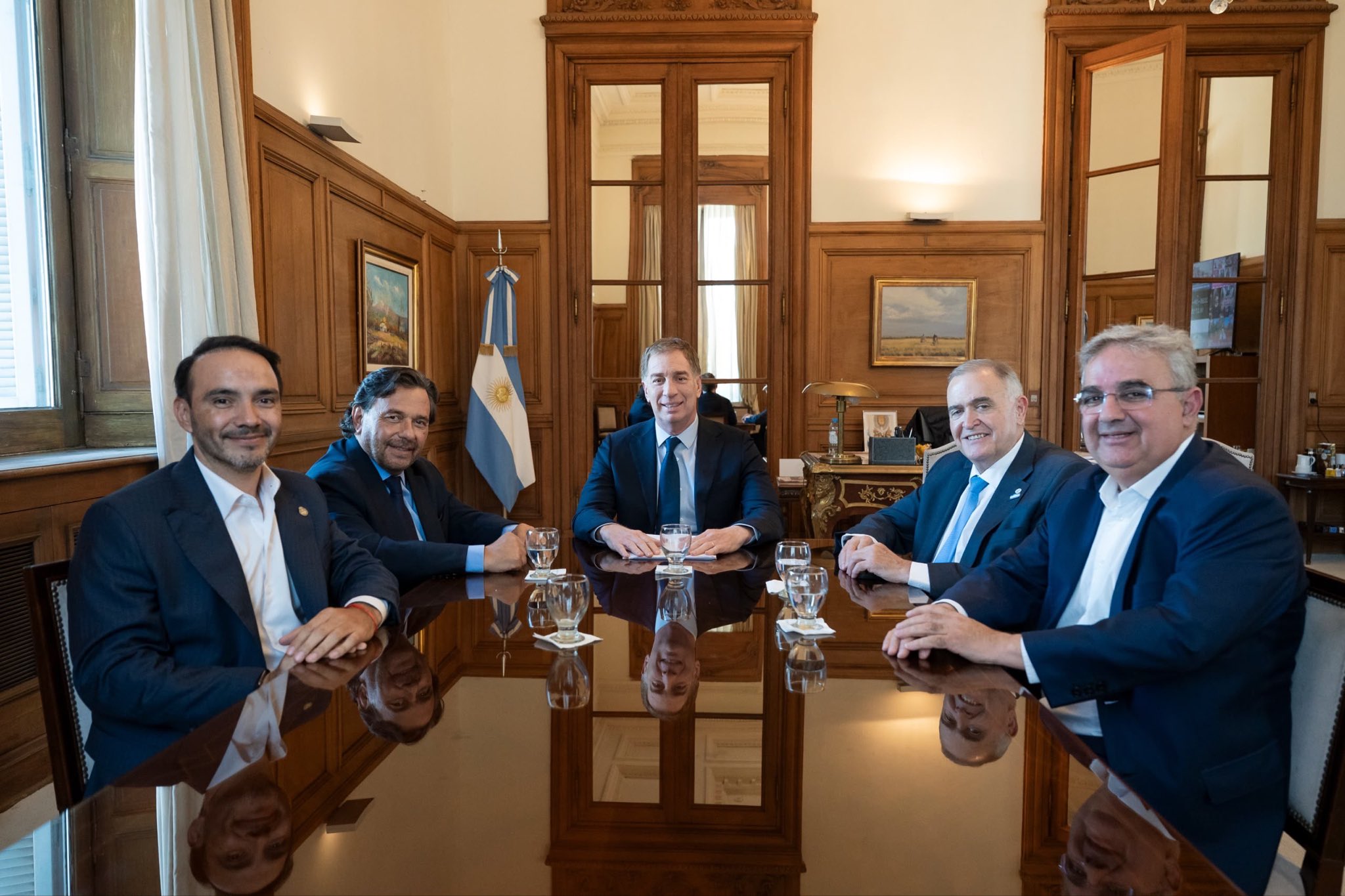 Jalil capitalizó la suba de subsidios a la luz con Santilli antes de recibir a Milei y expone el aislamiento riojano